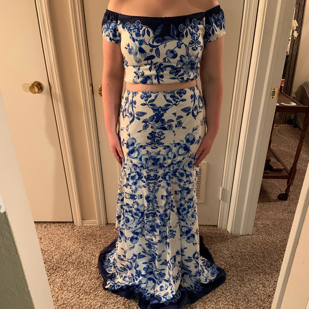 Blue and white 2 piece prom/formal gown.